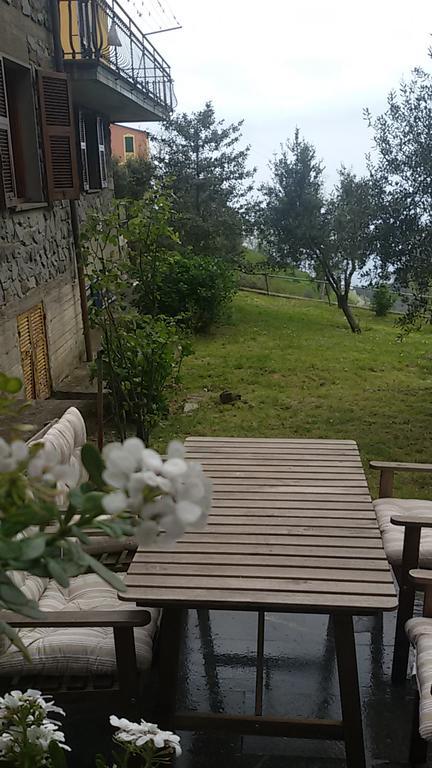 Arvasia Vernazza Bagian luar foto